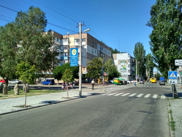 Холдер 0.95x1.95,  Центральна вул. / Перемоги вул. (музей)