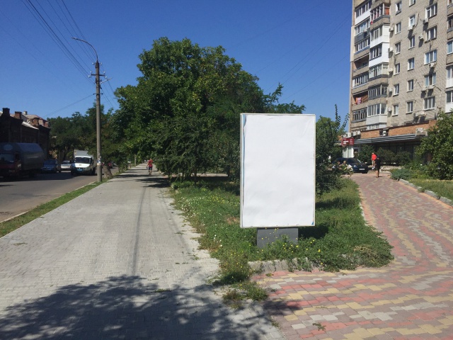 Сітілайт 1.2x1.8,  вул. італійська навпроти Приват банку (біля Медколледжу)