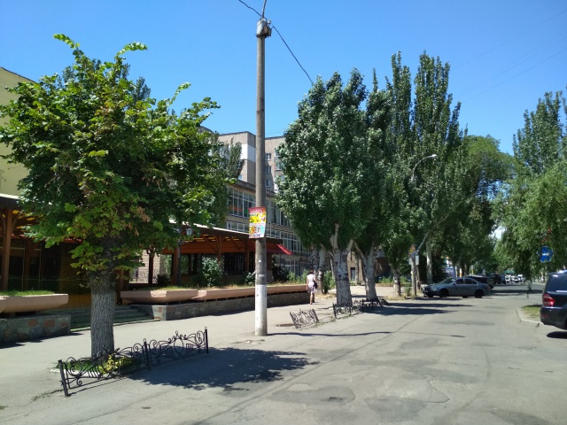 Холдер 0.95x1.95,  Шмідта вул. (центр, навпроти кафе Сова)