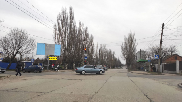 Холдер 1.95x0.95,  Європейська вул. / Волонтерів вул.